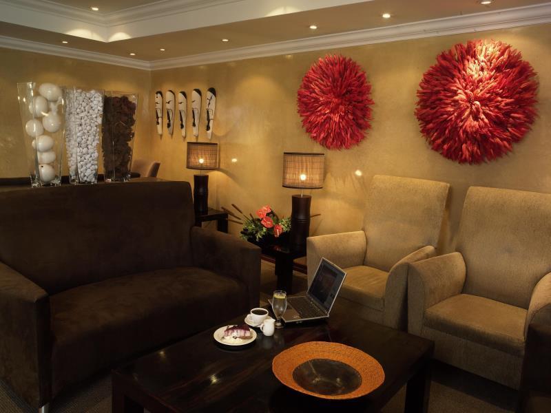 Peermont Mondior Hotel Gaborone Extérieur photo