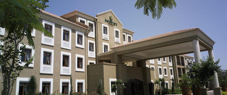 Peermont Mondior Hotel Gaborone Extérieur photo