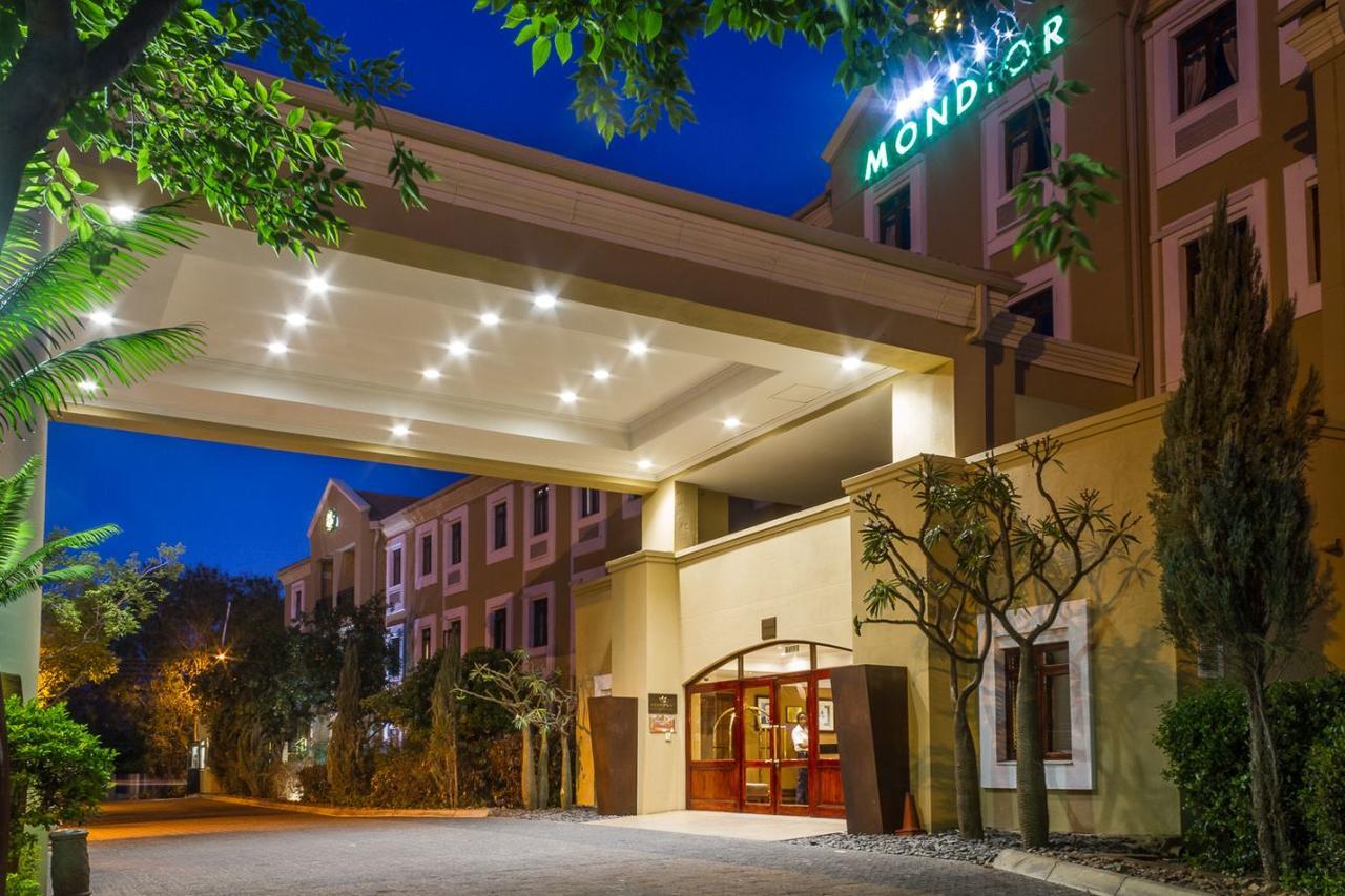 Peermont Mondior Hotel Gaborone Extérieur photo