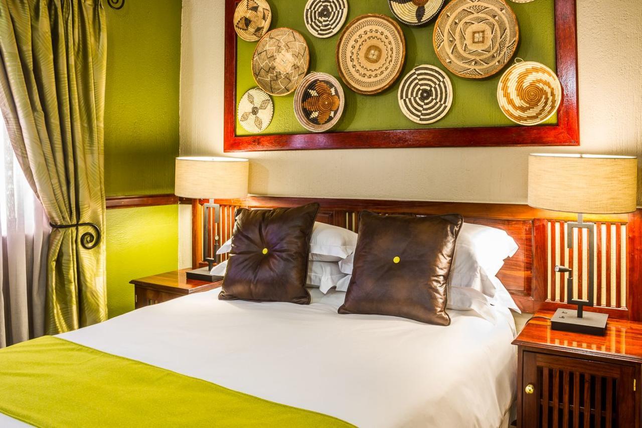 Peermont Mondior Hotel Gaborone Extérieur photo